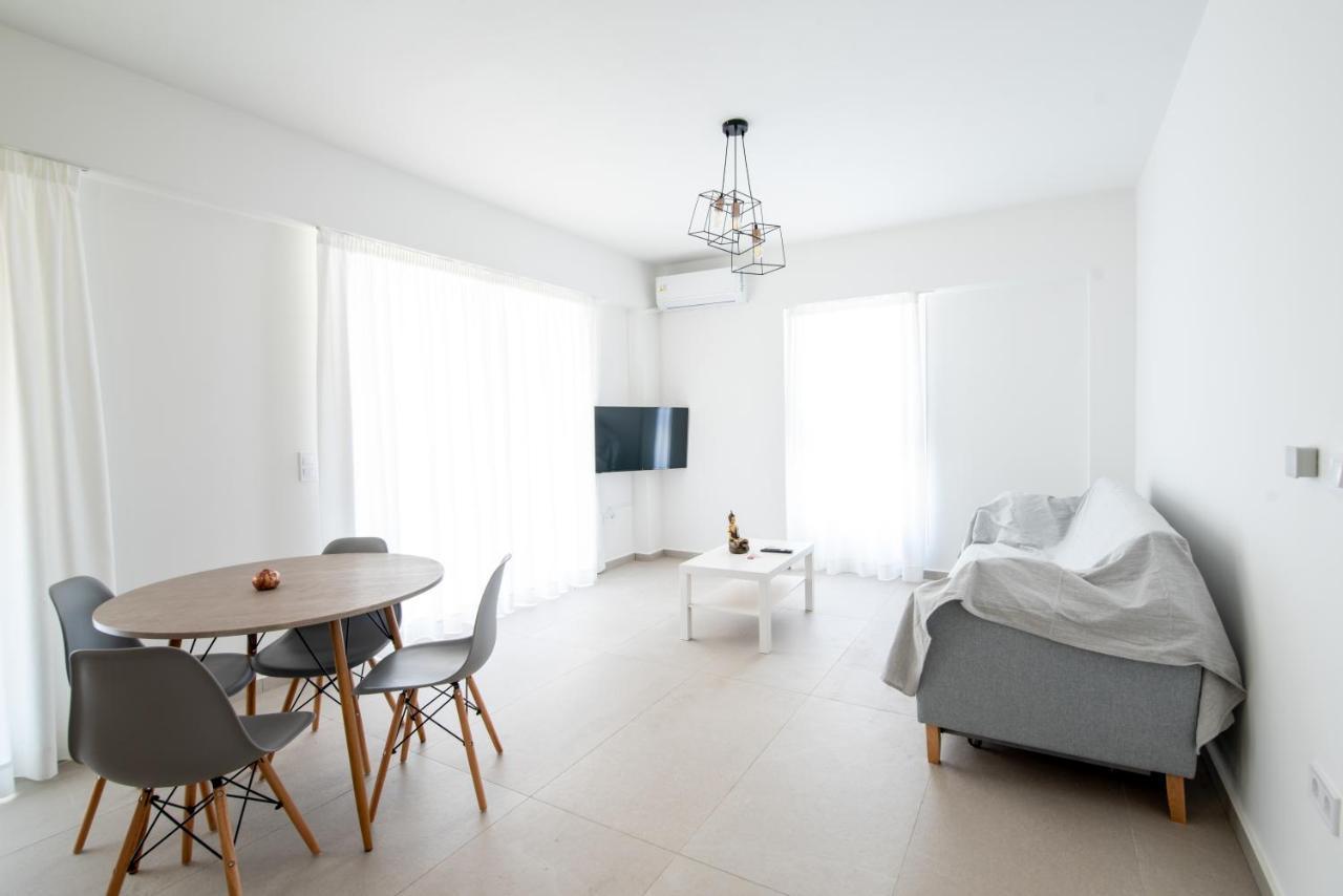 Flámbouras Ennea Suites-Flame Suite מראה חיצוני תמונה